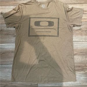 Oakley t shirt